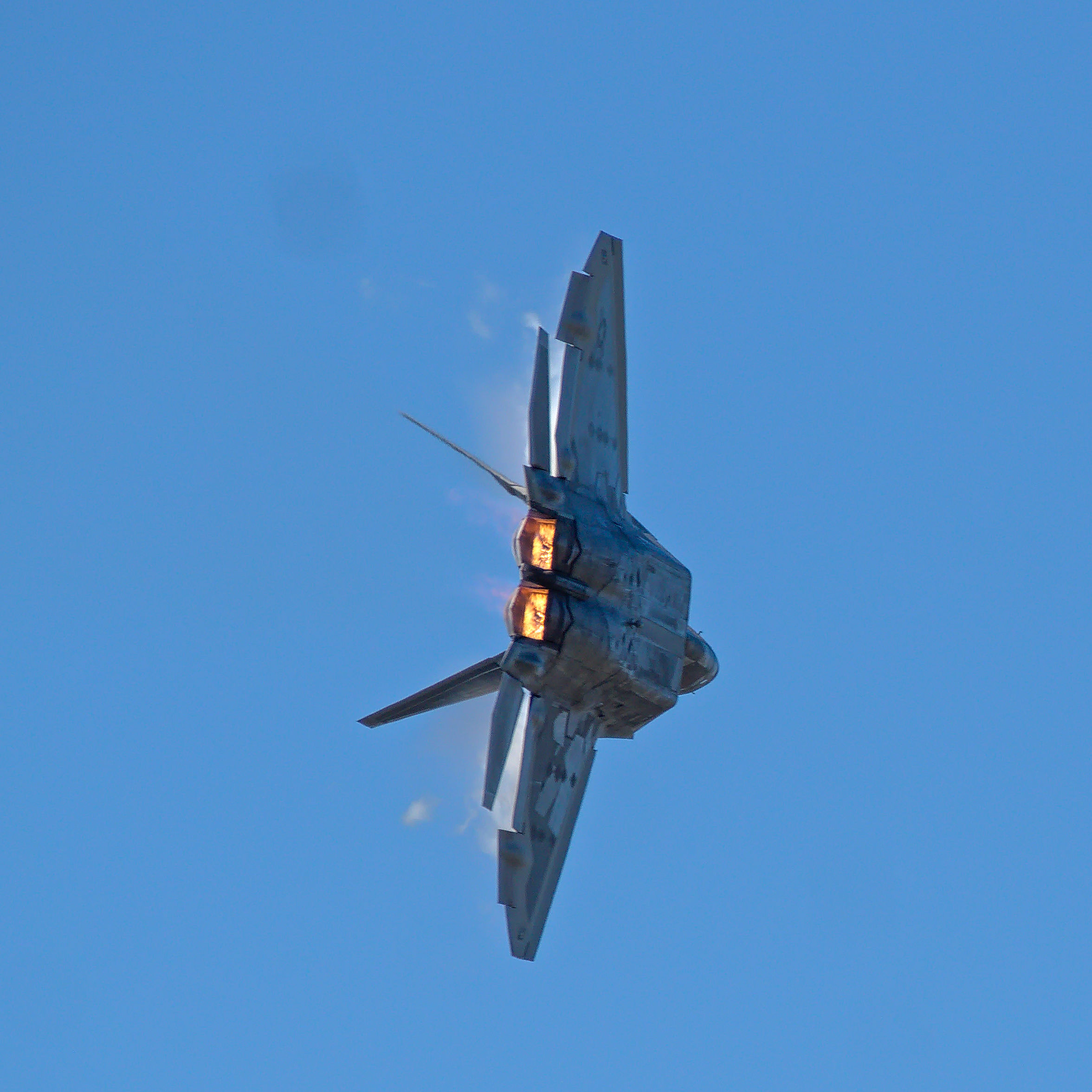 F22 Min Rad Turn